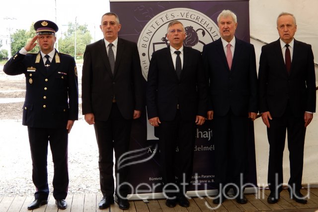 Börtönkórház alapkőletétele 24